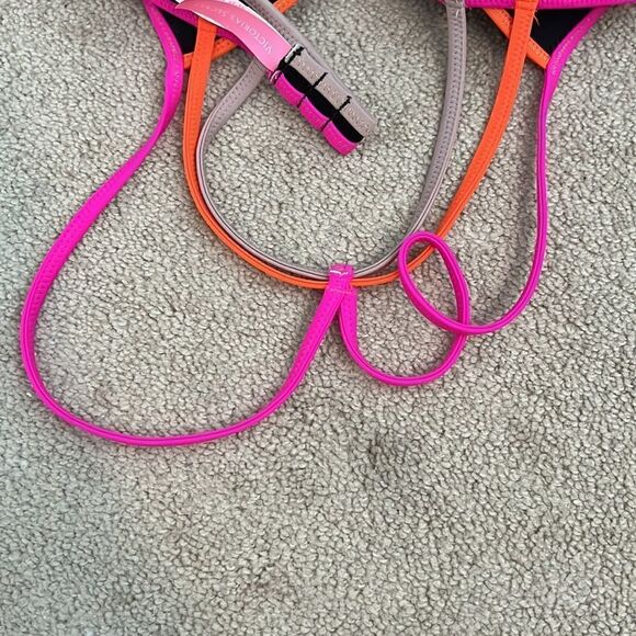 New Victoria Secret Bikini Top 32a - Picture 4 of 4